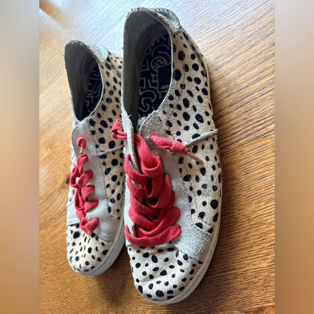 Dolce Vita Leopard Print Sneakers with Red laces- women’s 8.5 - Picture 4 of 11